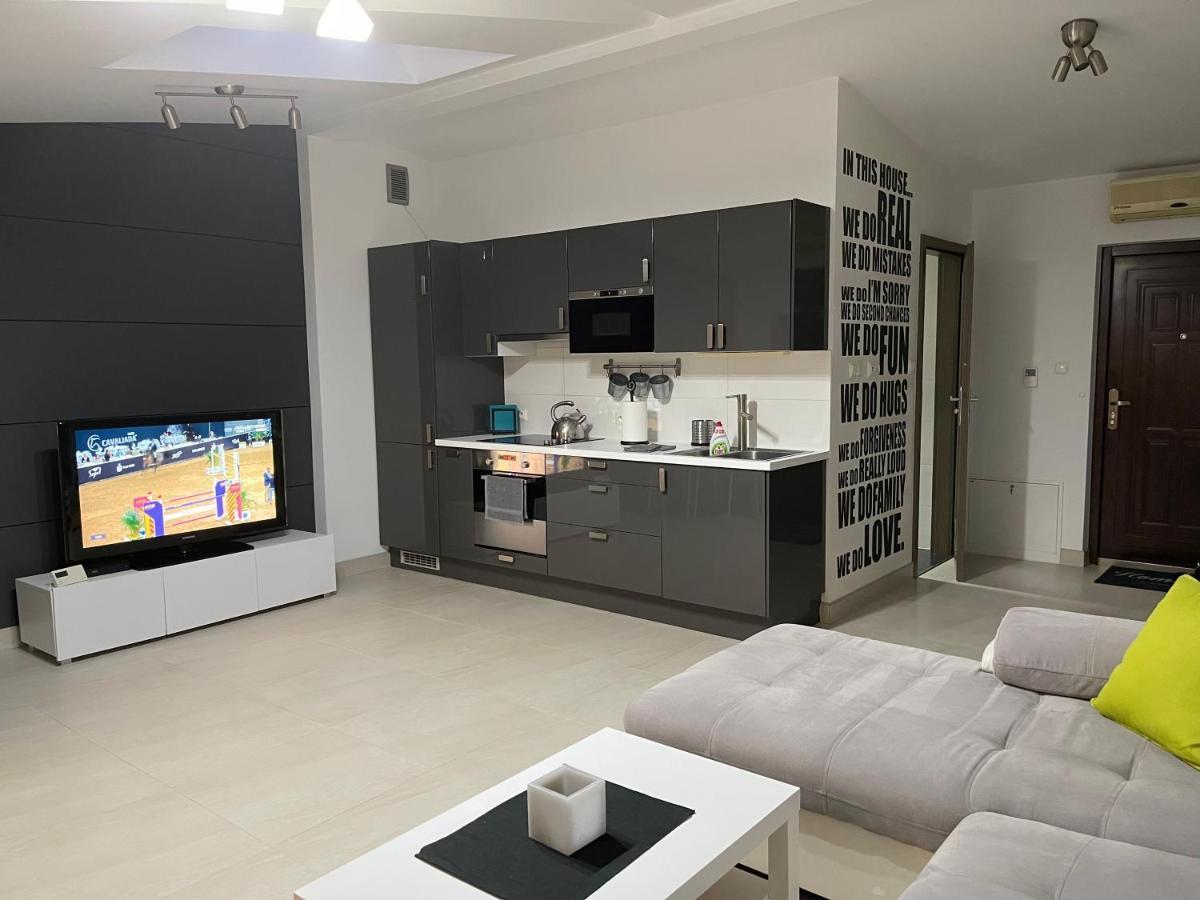 Apartament Rodzinny Ostrowiec Sw Ostrowiec Swietokrzyski Exterior photo